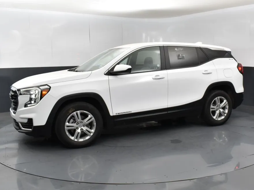 2024 Gmc Terrain SLE photo 1