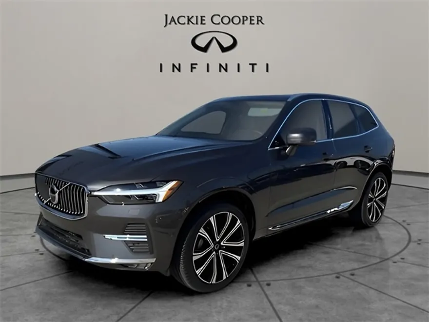 2023 Volvo XC60 B5 Ultimate photo 1