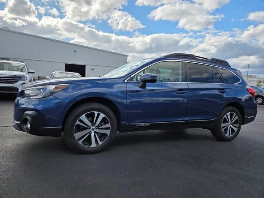 2019 Subaru Outback 2.5i photo 1