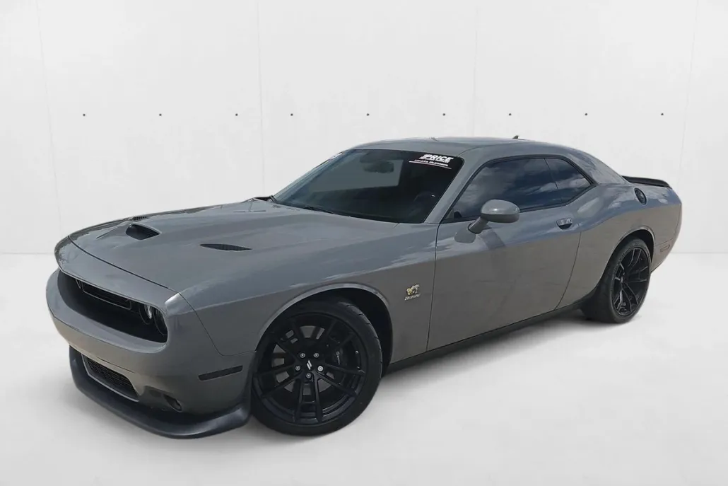 2023 Dodge Challenger R/T Scat Pack photo 1