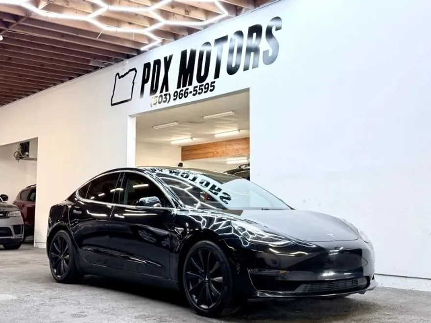 2018 Tesla Model 3 Long Range photo 1