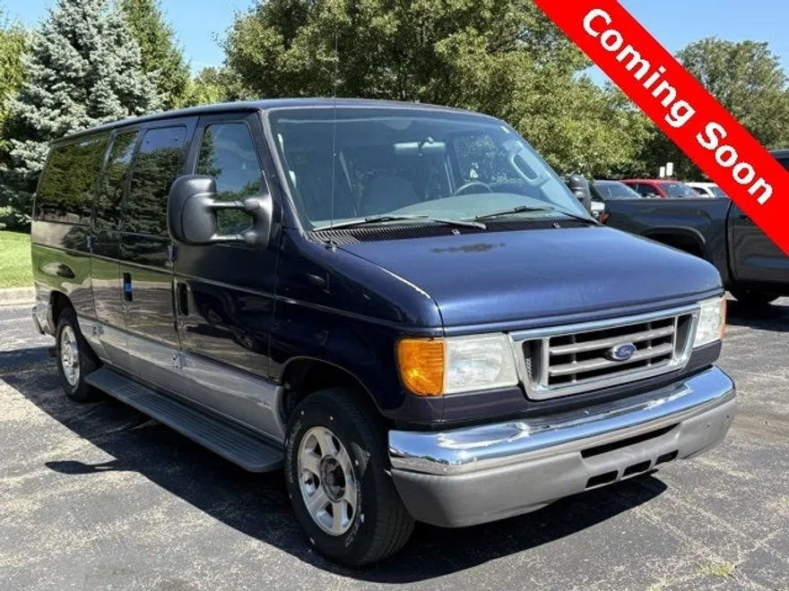 2006 Ford E-150 XL photo 1