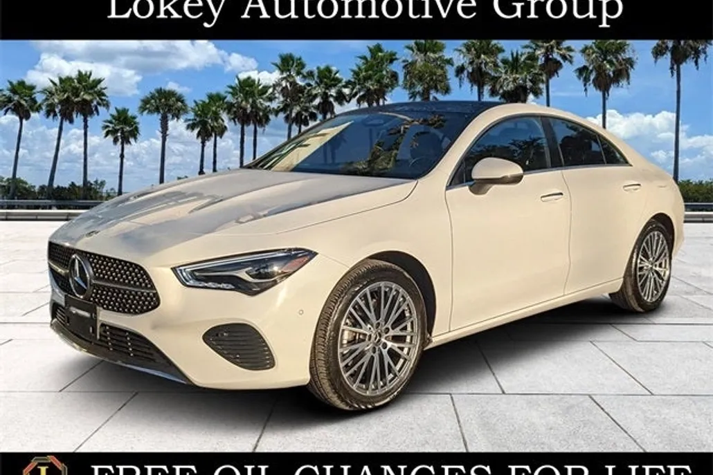 2025 Mercedes Benz CLA 250 4MATIC photo 1