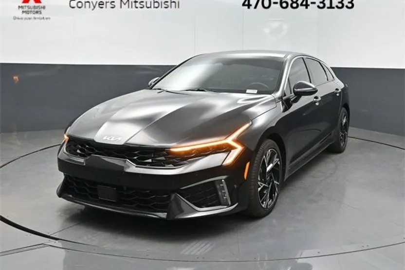 2025 Kia K5 GT-Line photo 1