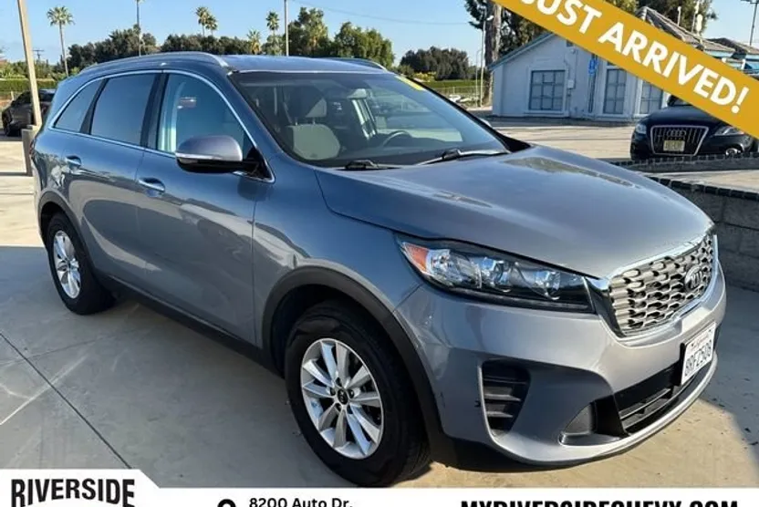 2020 Kia Sorento LX photo 1