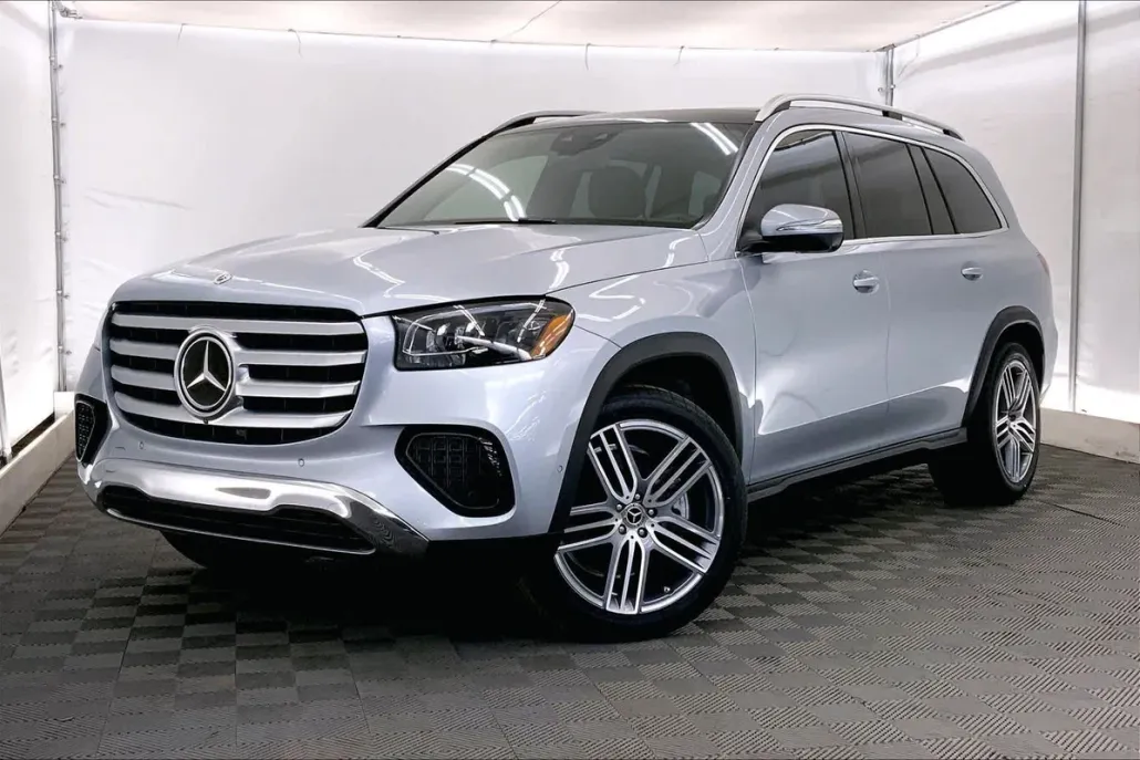 2024 Mercedes Benz GLS 450 photo 1