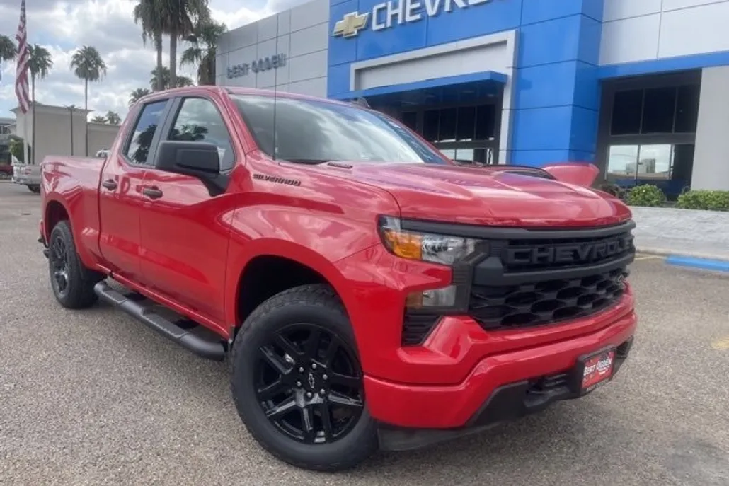 2026 Chevrolet Silverado 1500 Custom photo 1