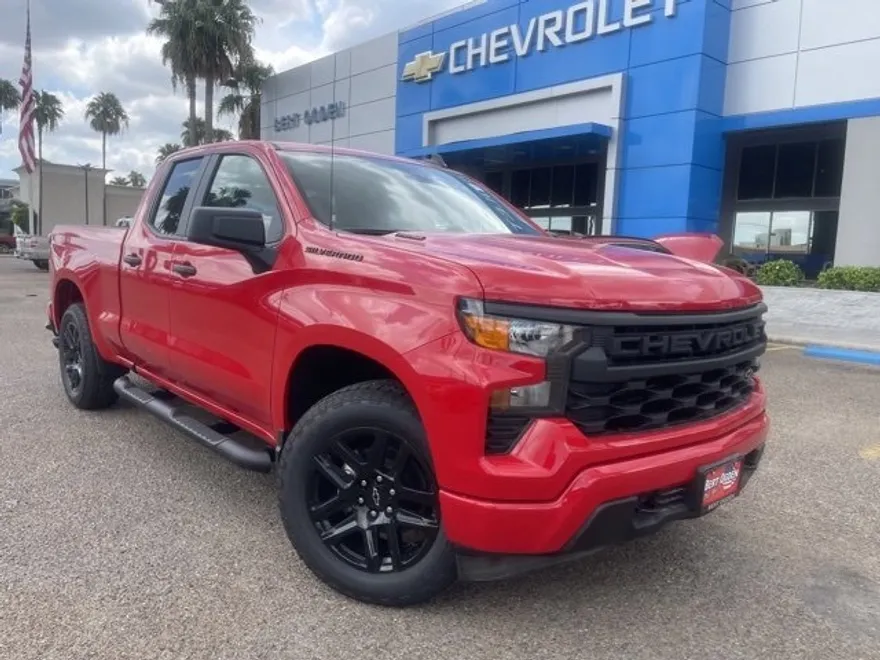 2026 Chevrolet Silverado 1500 Custom photo 1