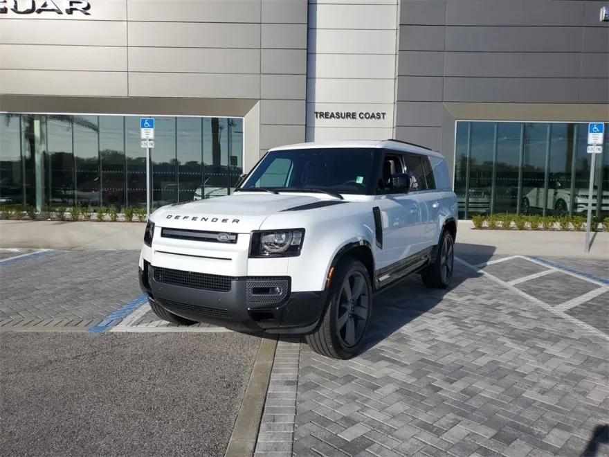 2024 Land Rover Defender 130 Outbound photo 1
