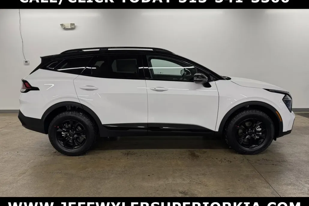 2025 Kia Sportage X-Pro photo 1