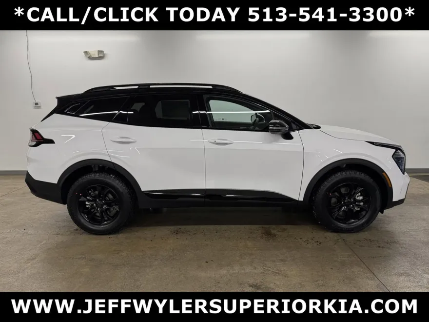 2025 Kia Sportage X-Pro photo 1