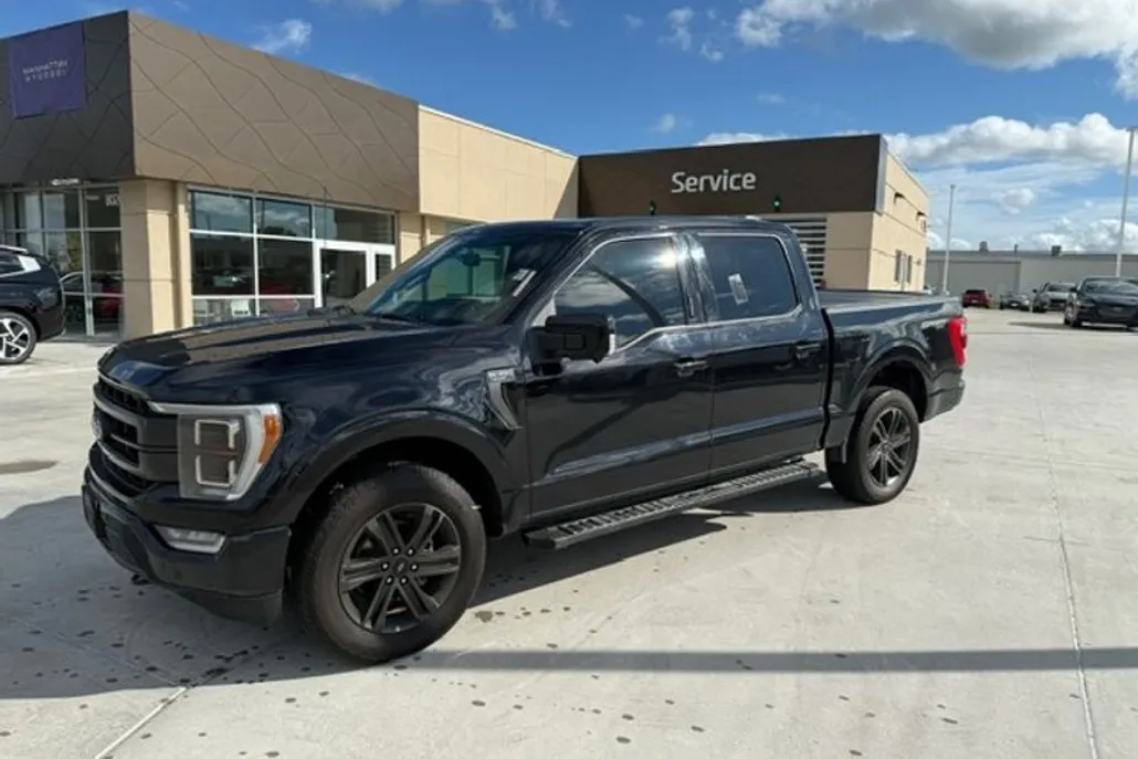 2022 Ford F-150 Lariat photo 1