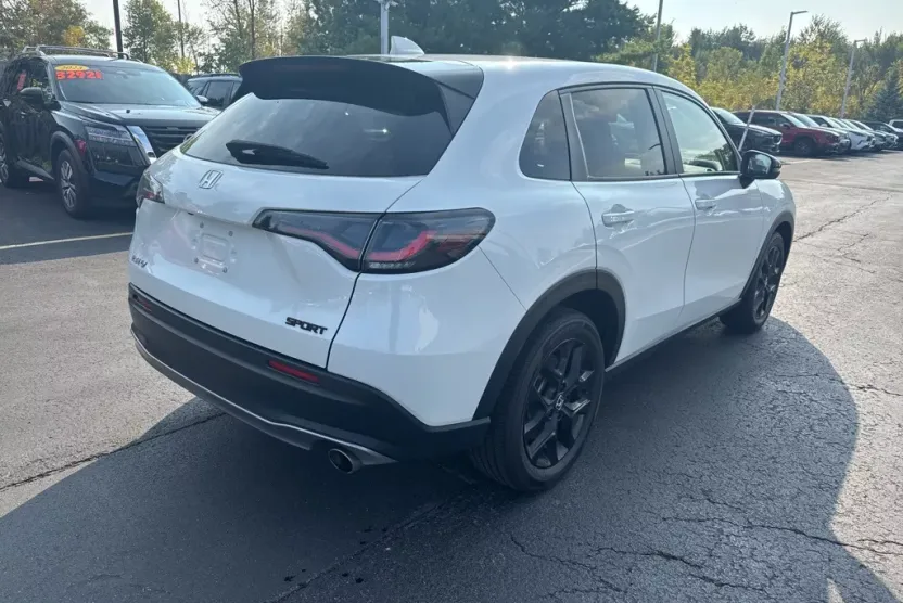 2023 Honda HR-V Sport photo 1