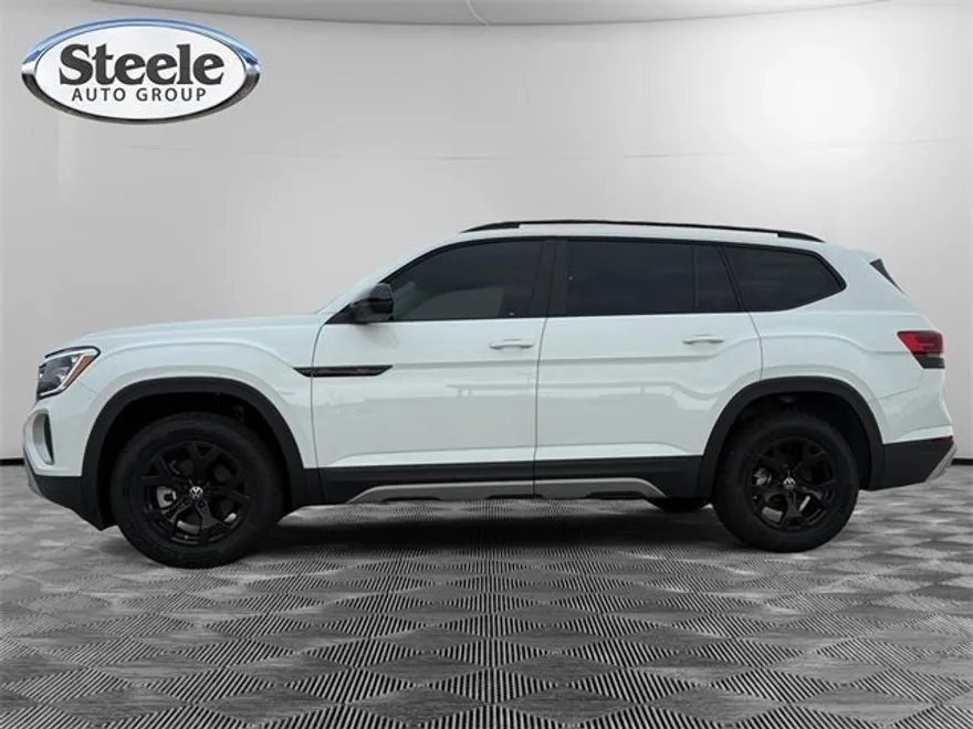 2025 Volkswagen Atlas Peak Edition photo 1