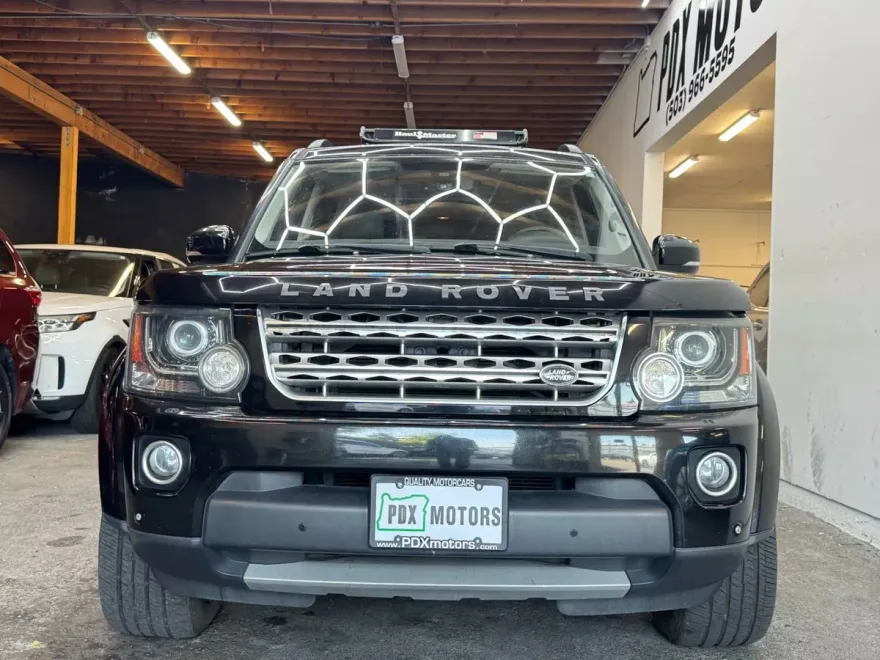 2015 Land Rover LR4 HSE LUX photo 1