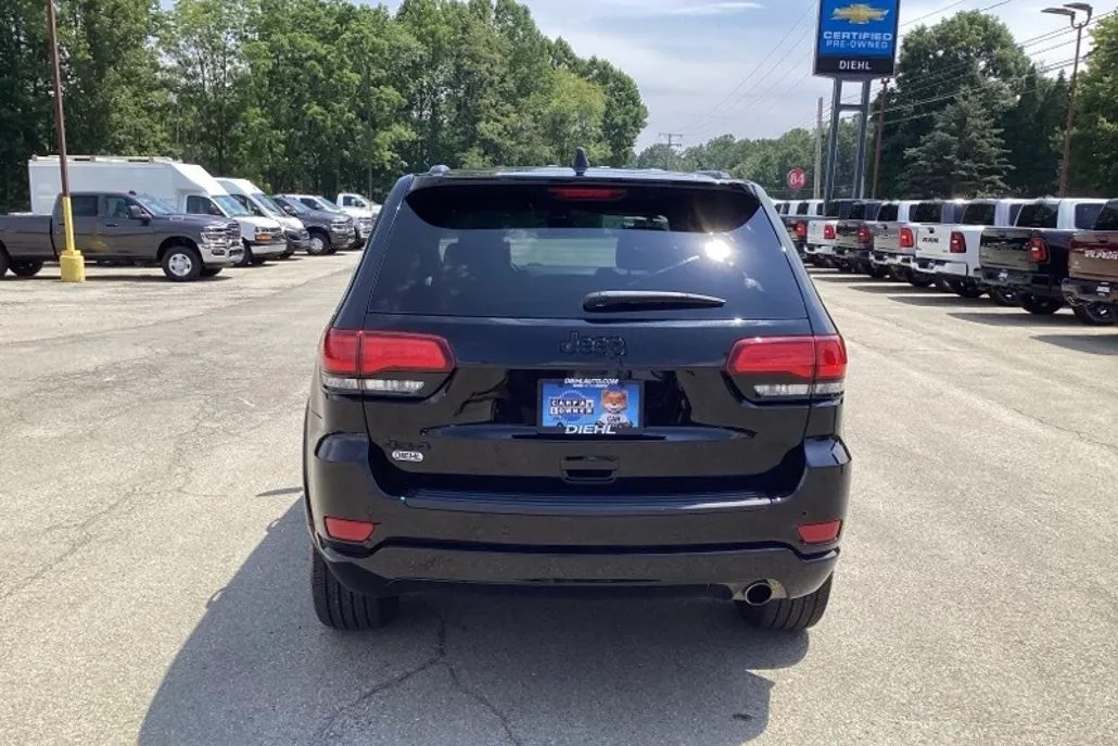 2022 Jeep Cherokee Laredo X photo 1