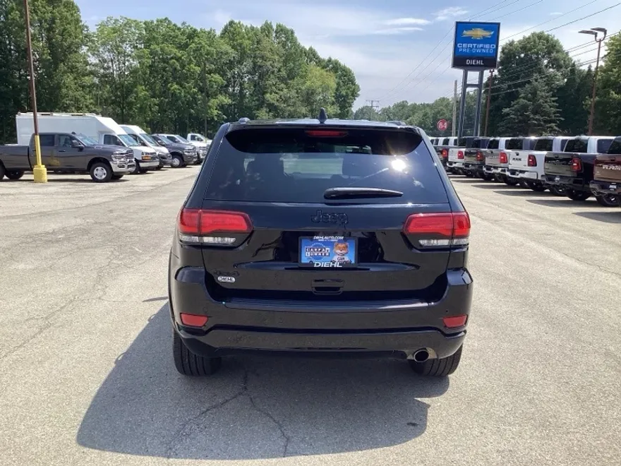 2022 Jeep Cherokee Laredo X photo 1