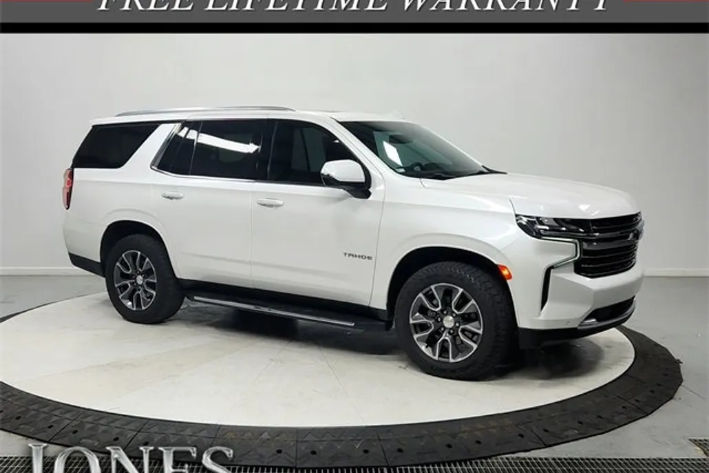 2022 Chevrolet Tahoe LT photo 1