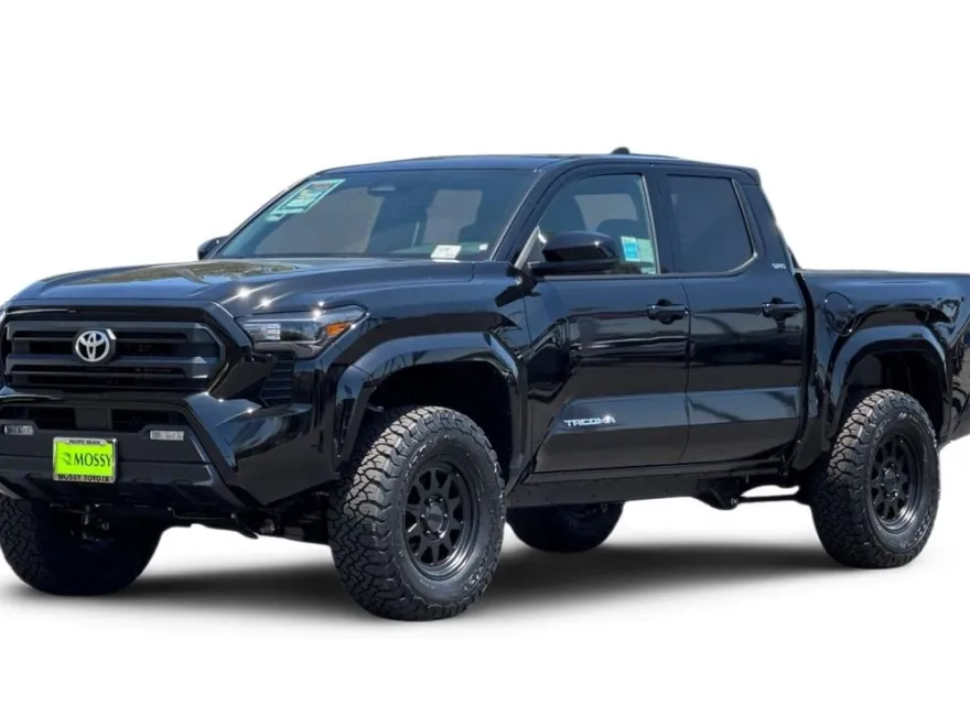 2025 Toyota Tacoma SR5 photo 1