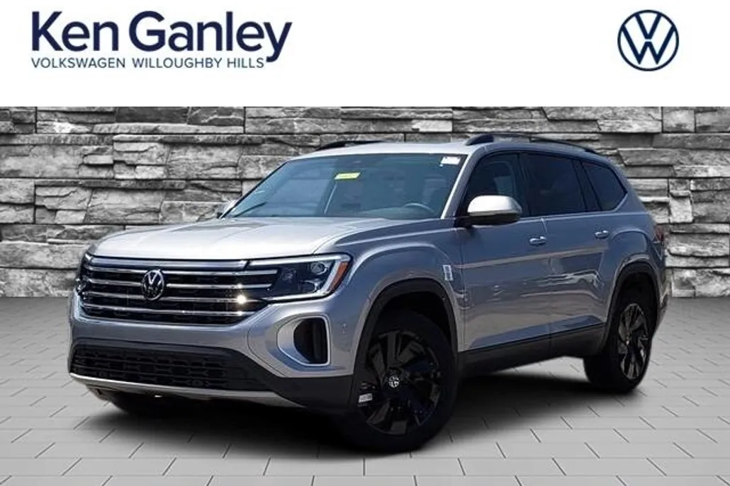 2025 Volkswagen Atlas SE Technology photo 1