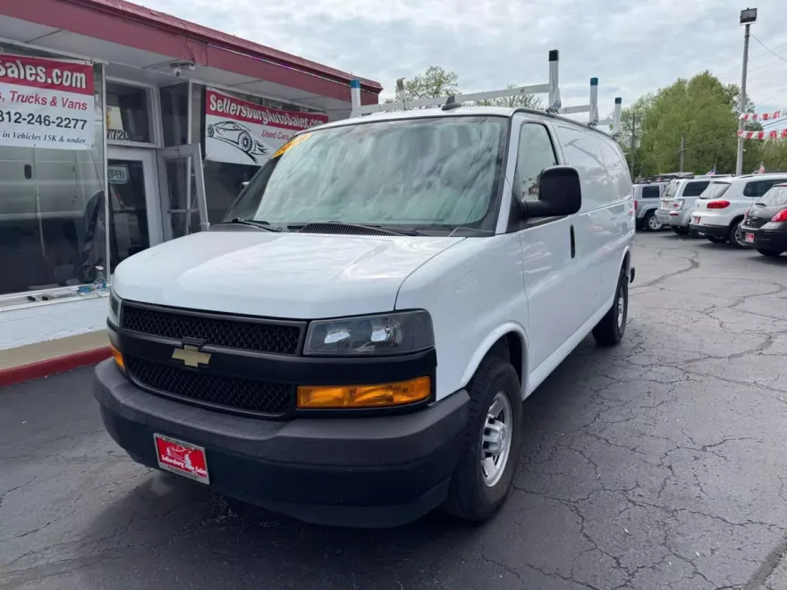 2018 Chevrolet Express 2500 Cargo Van photo 1