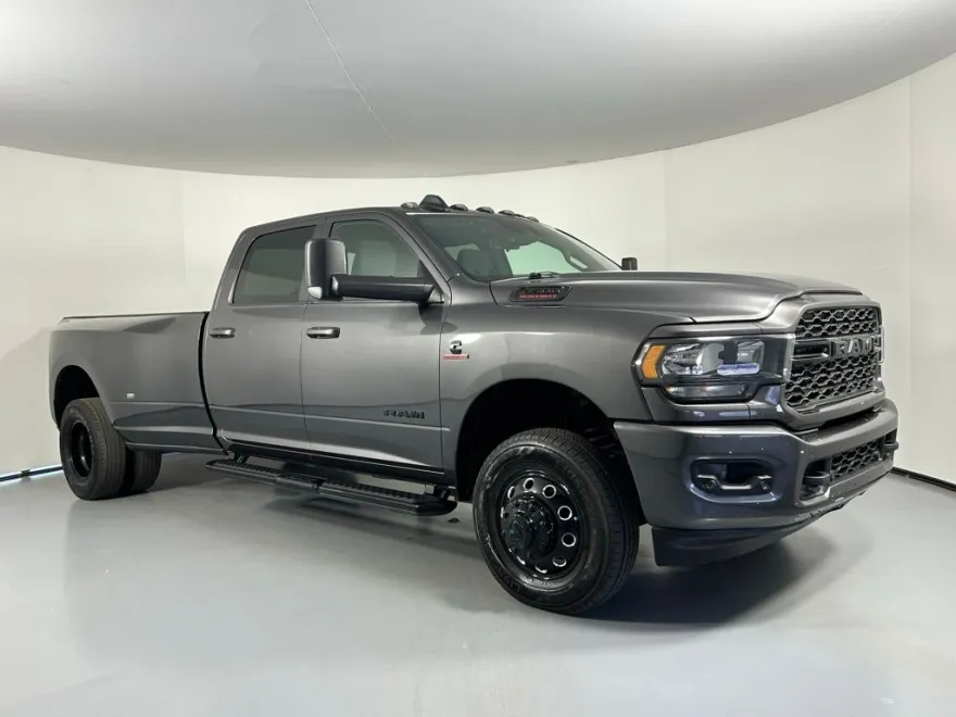 2022 Ram 3500 Big Horn photo 1