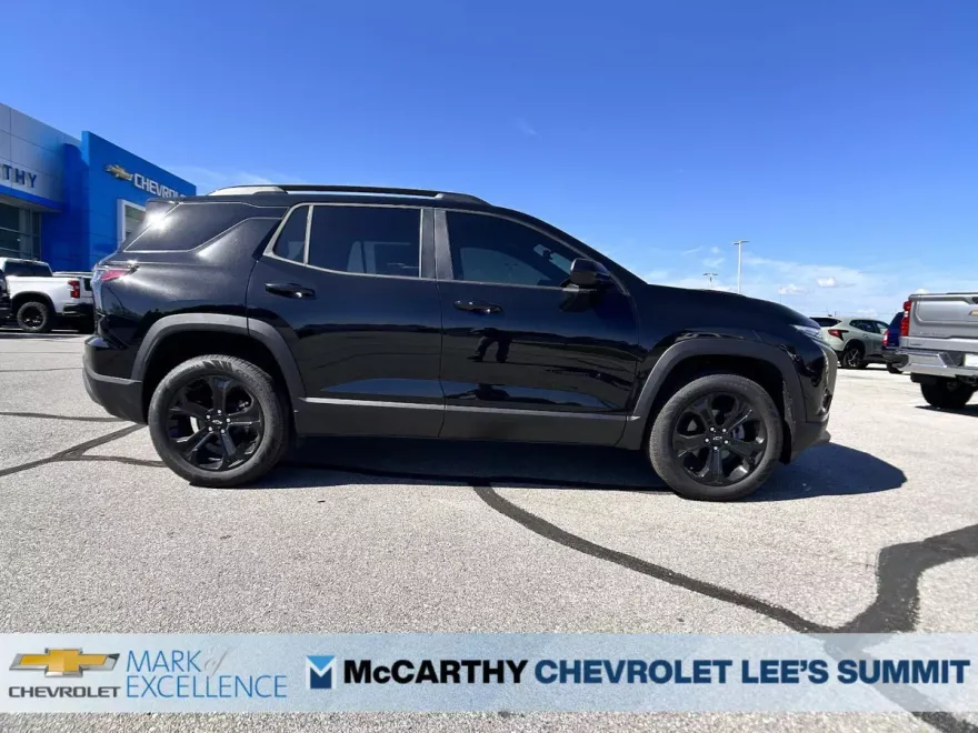 2026 Chevrolet Equinox LT photo 1