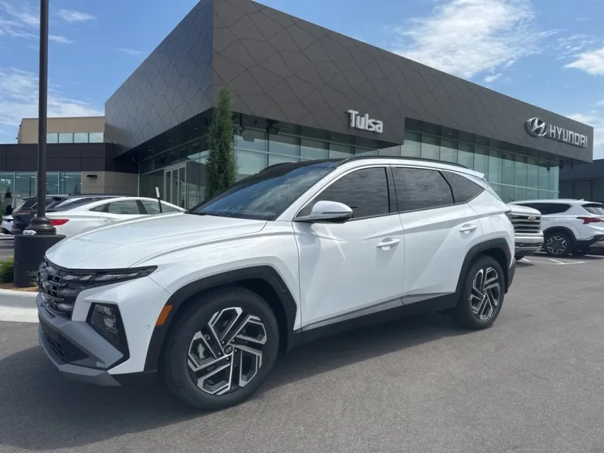 2025 Hyundai Tucson Limited photo 1