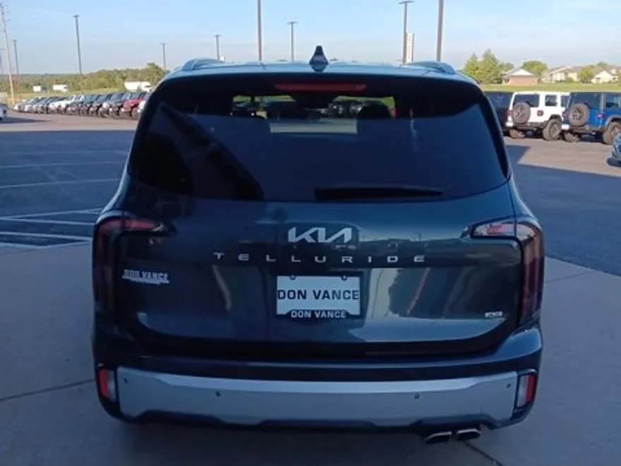 2024 Kia Telluride EX photo 1