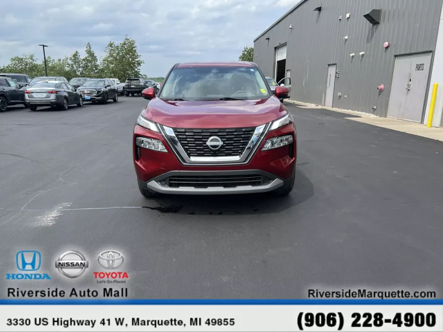 2023 Nissan Rogue SV photo 1