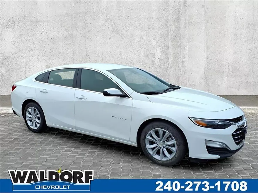 2023 Chevrolet Malibu 1LT photo 1