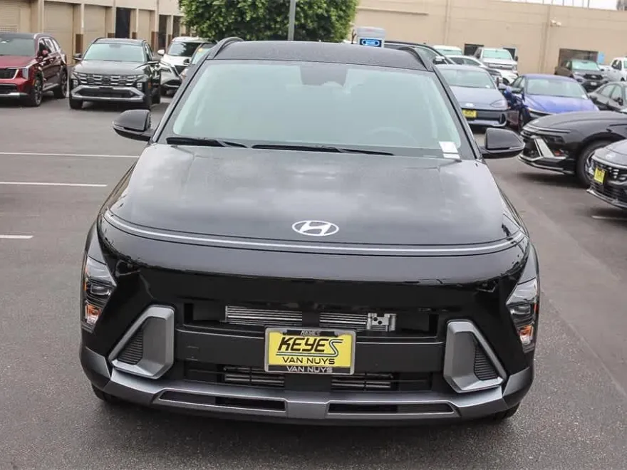 2026 Hyundai Kona SEL photo 1