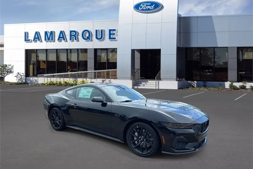 2025 Ford Mustang GT photo 1