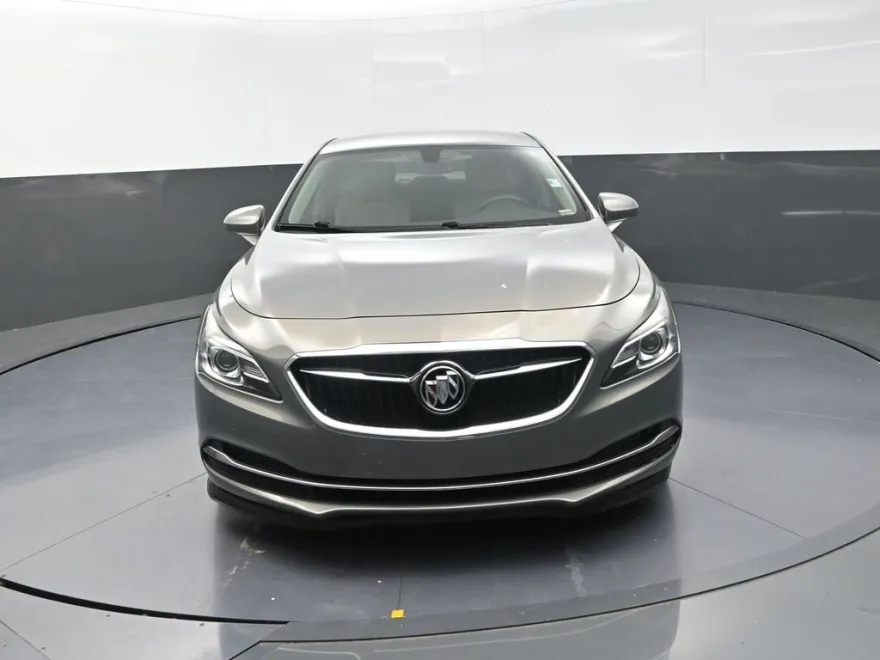 2019 Buick LaCrosse Preferred photo 1