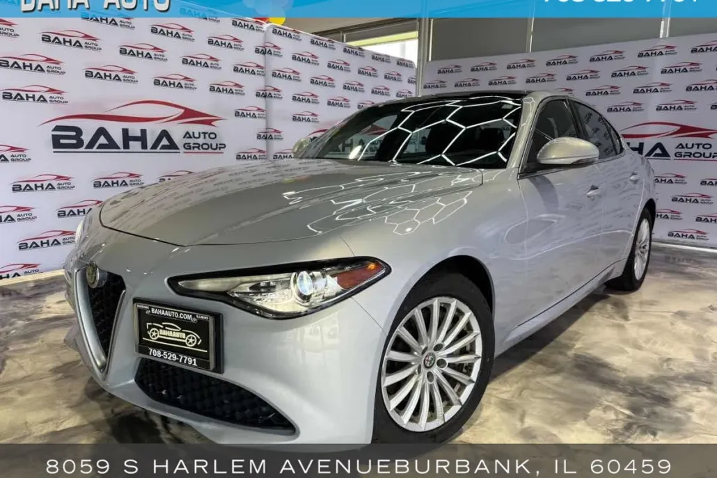 2021 Alfa Romeo Giulia photo 1