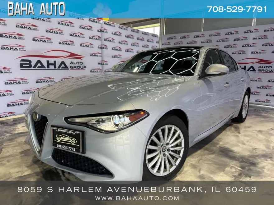 2021 Alfa Romeo Giulia photo 1