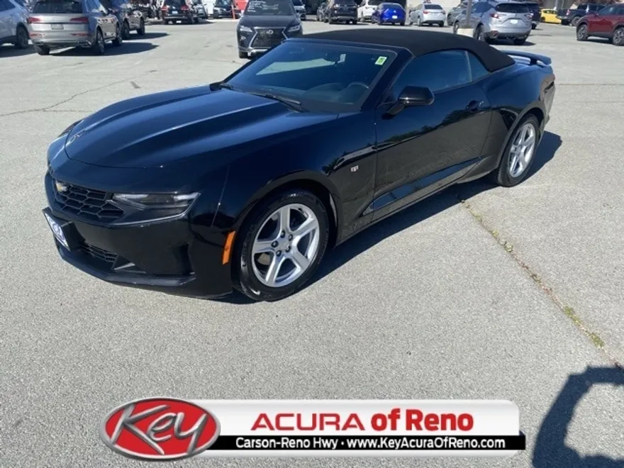 2023 Chevrolet Camaro 1LT photo 1