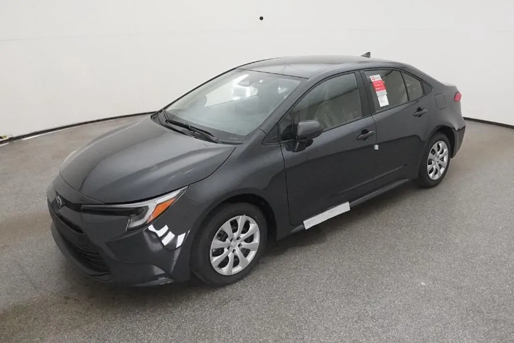2025 Toyota Corolla Hybrid LE photo 1