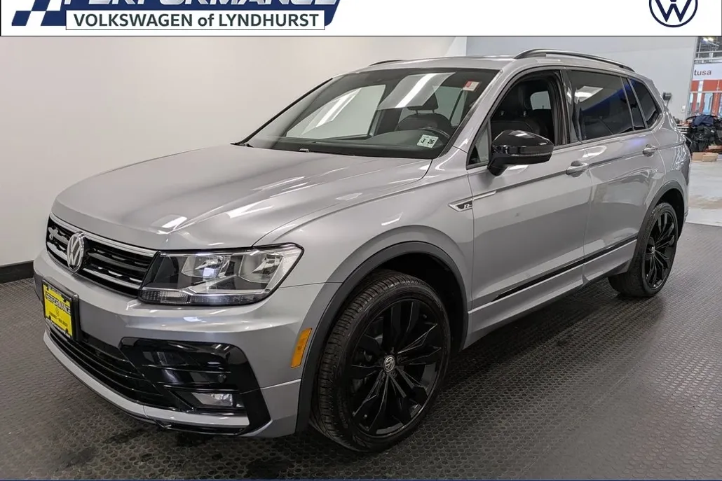 2021 Volkswagen Tiguan SE R-Line Black photo 1