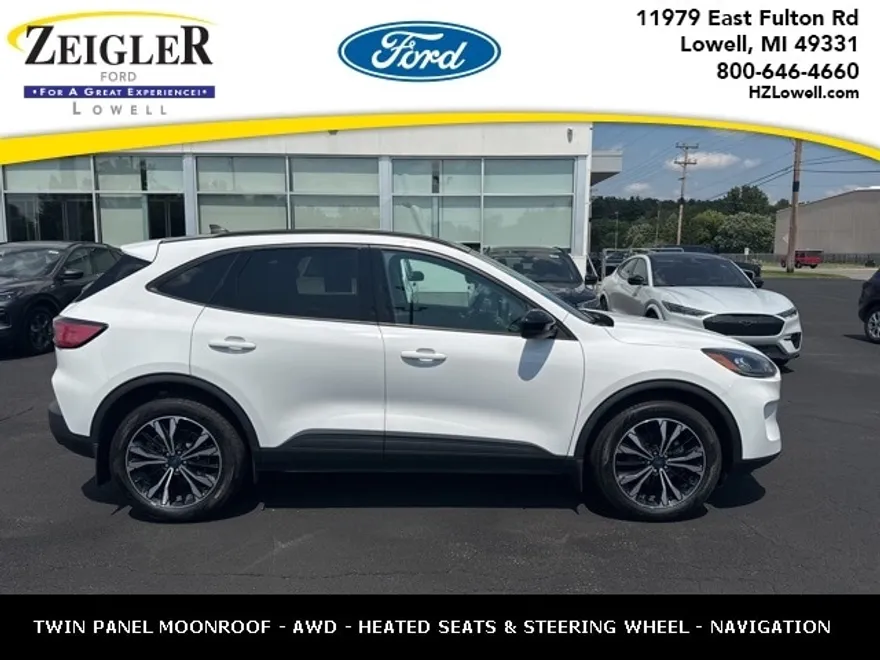 2022 Ford Escape SEL photo 1