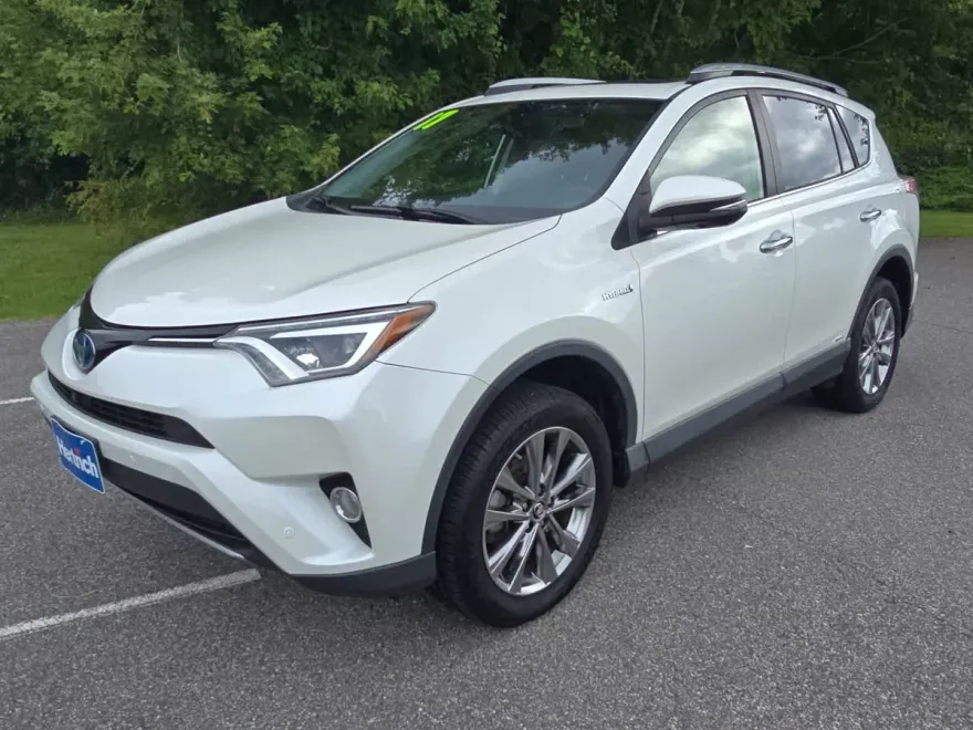 2017 Toyota RAV4 Hybrid Limited photo 1