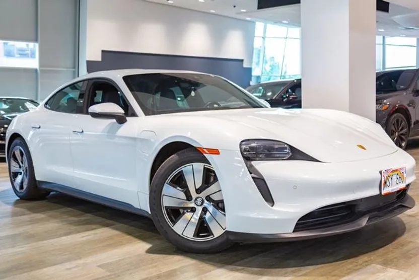 2022 Porsche Taycan Base photo 1