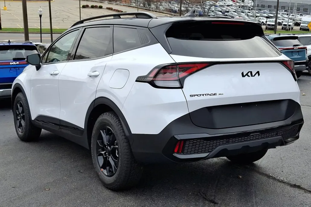 2025 Kia Sportage X-Pro Prestige photo 1