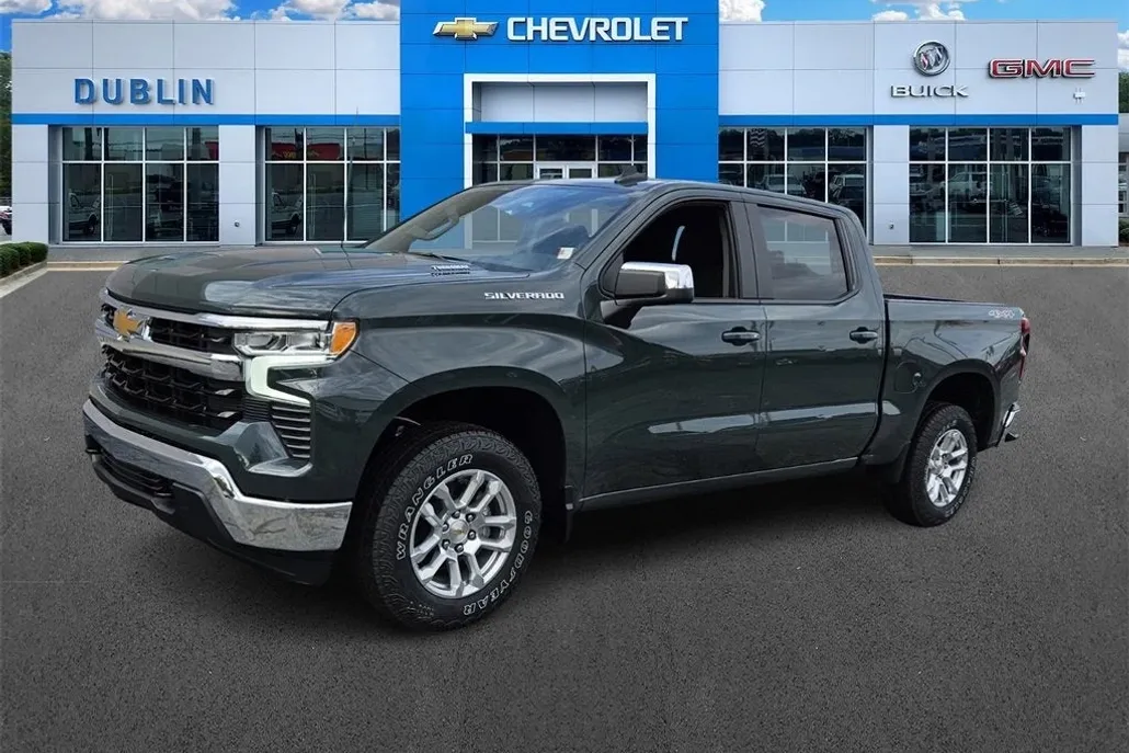 2025 Chevrolet Silverado 1500 LT photo 1