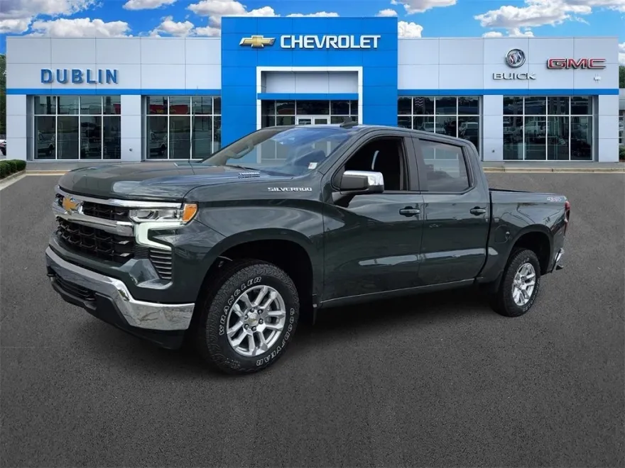 2025 Chevrolet Silverado 1500 LT photo 1