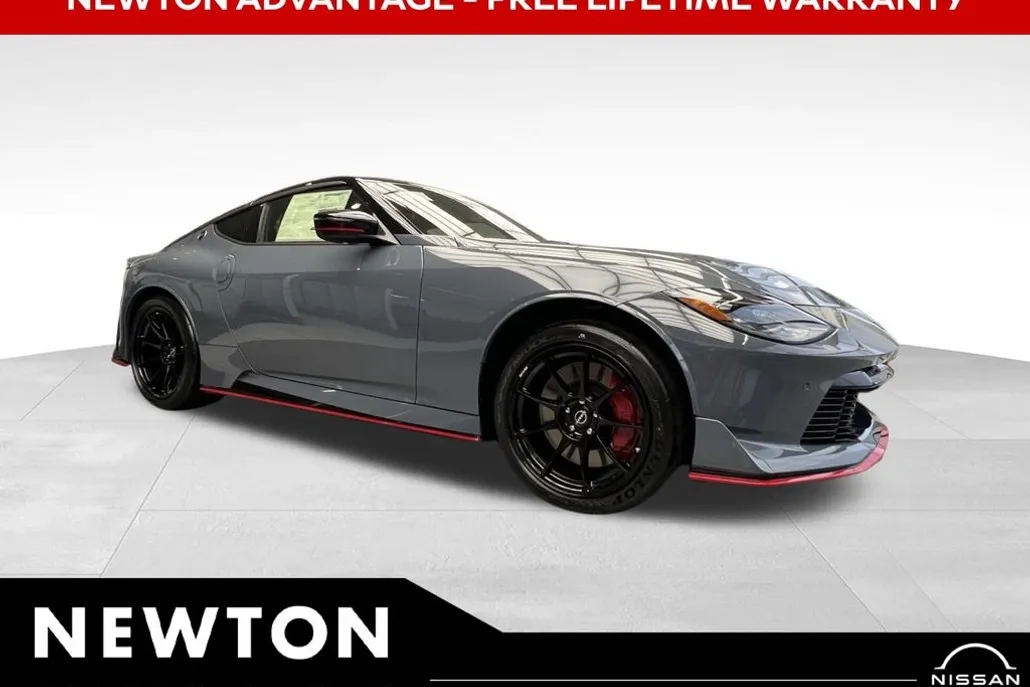 2025 Nissan Z Nismo photo 1