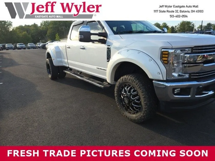 2018 Ford F-350 Lariat photo 1