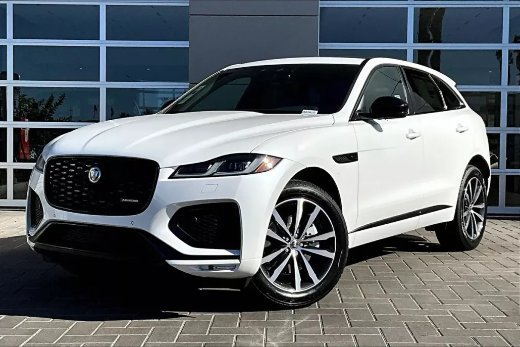 2025 Jaguar F-PACE P250 photo 1
