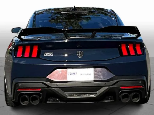 2024 Ford Mustang Dark Horse photo 4