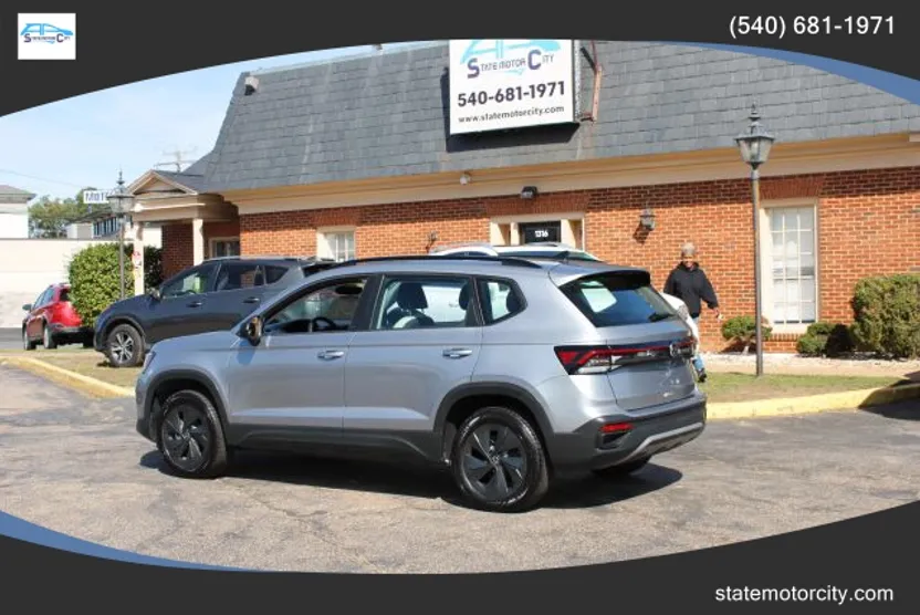 2025 Volkswagen Taos S photo 1